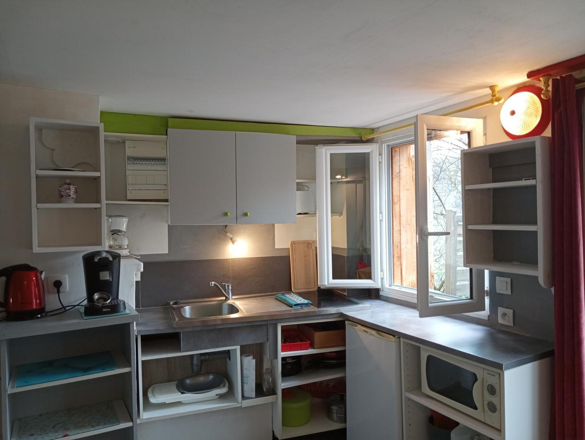 Gites Des Esselards Yzeron Room photo